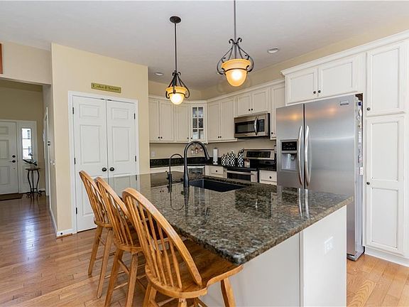 5th image of 5237 Whitecliff Dr