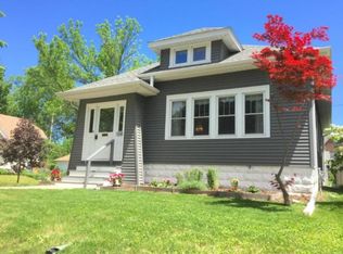 1848 Underwood Ave, Wauwatosa, WI 53213