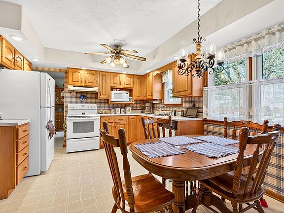 5th image of 8080 Hagerty Rd