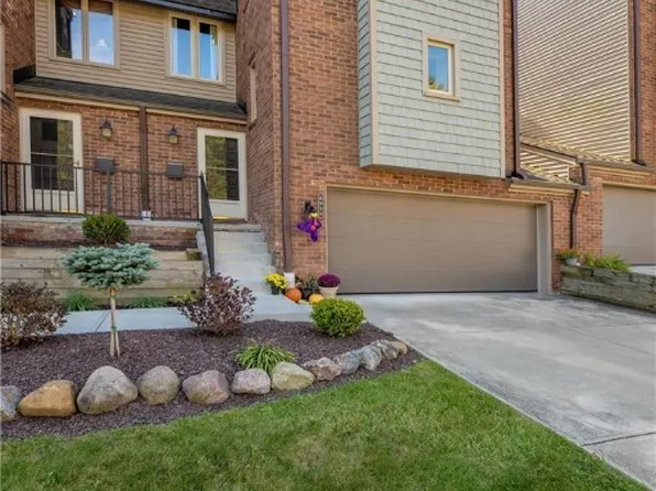 6954 W Fitzwater Rd #54, Brecksville, OH 44141