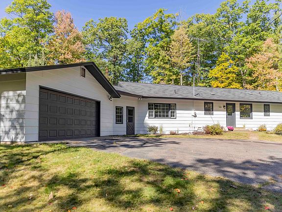 2nd image of 3721 FOREST LN