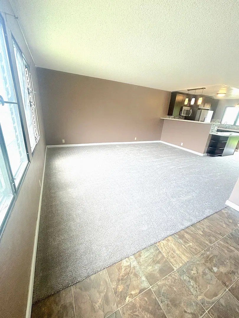 Tropicana Village 3-Bedroom/2.5-Bathroom Townhome — Photo 2