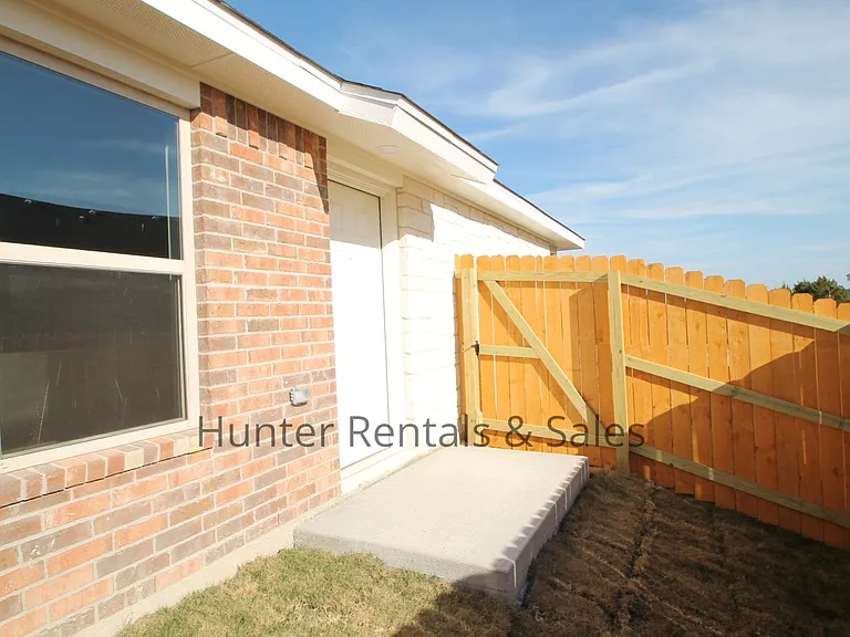 1810B Ponca Trce — Photo 26