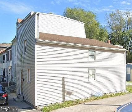 2nd image of 354 W Gay Ave
