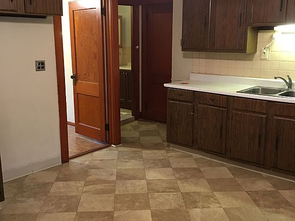Kitchen to bath and 2bd BR