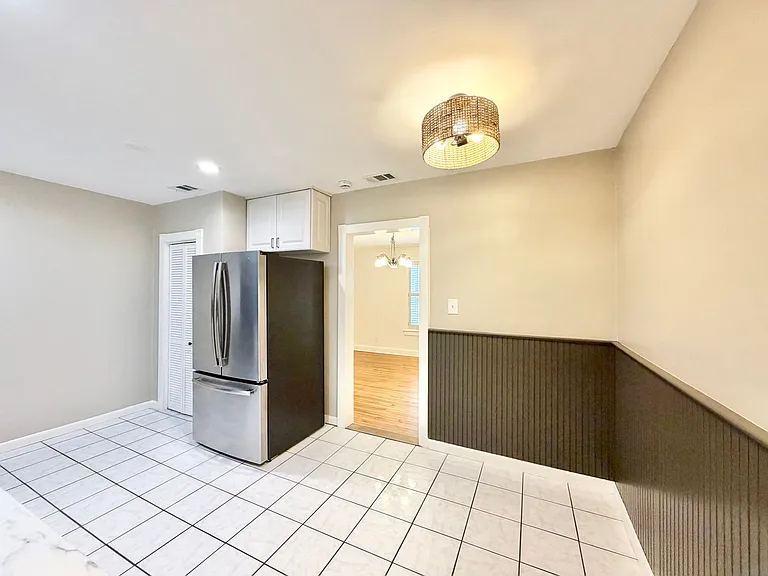 637 Columbus Dr — Photo 11
