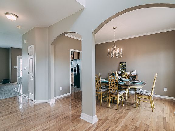 5th image of 1175 Bothwell Pl