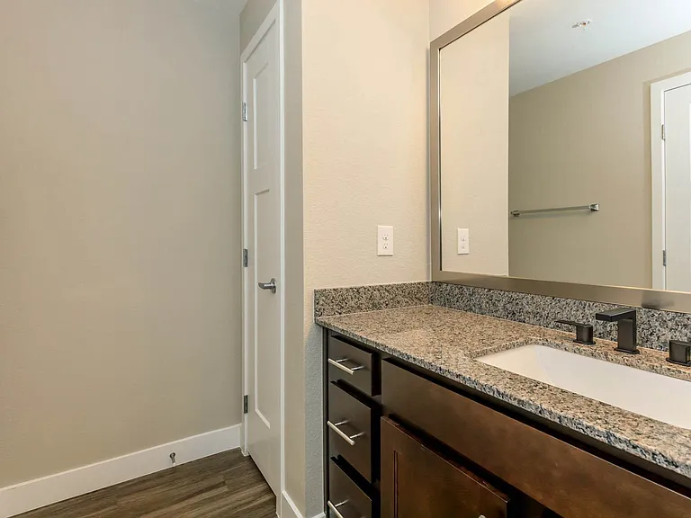 C1 1253 SQ FT 3 Bed 2 Bath