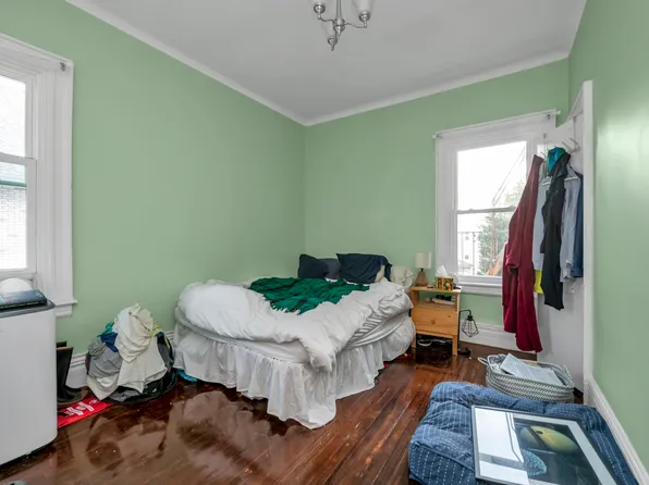 1414 Avenue H image 13 of 25