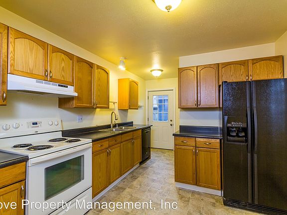 4th image of 2706 Grand Blvd