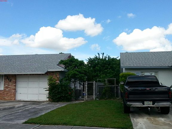 4th image of 242 Laken Dr