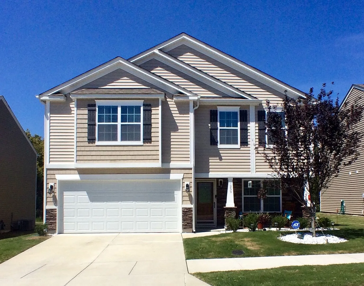 4BR/2.5BA Home Located in Hampden Village — Photo 1