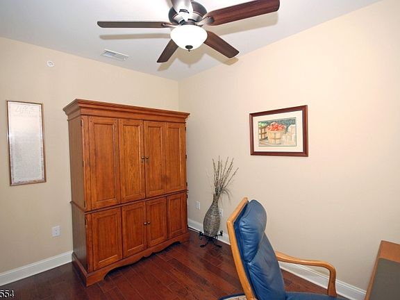 5th image of 8 Pebble Rd #C2
