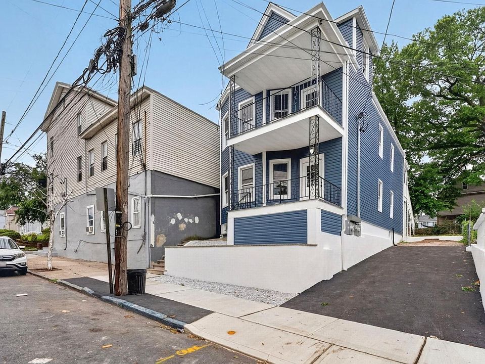 1st image of 87 N 5Th St