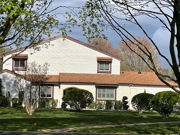 508 N Alden Court #508, Saint James, NY 11780