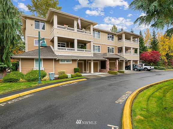 4th image of 23932 NE 115th Ln Unit 102