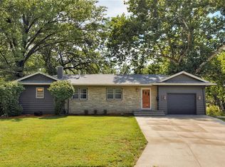 654 64th St, Des Moines, IA 50312