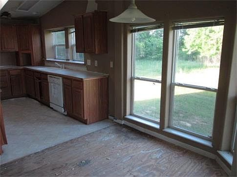 5th image of 436 County Road 1206