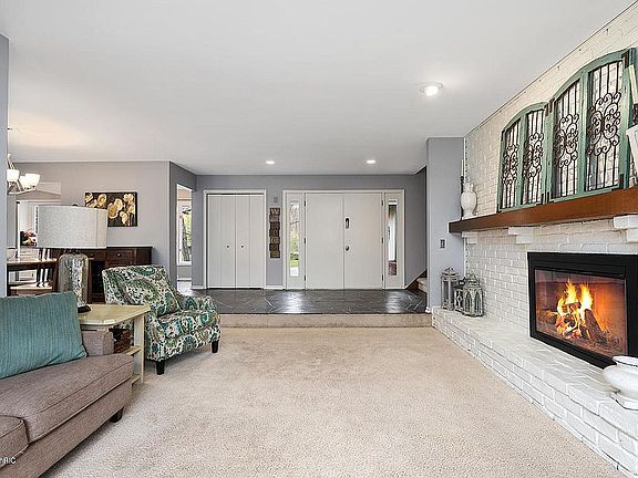 4th image of 6695 Gleneagles Dr SE