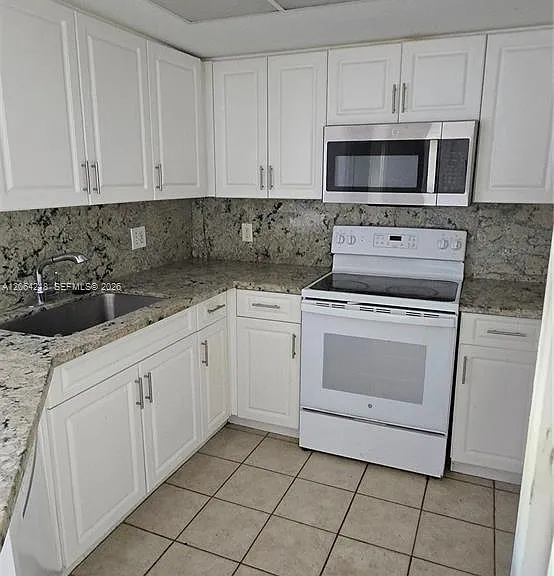 4149 N Haverhill Rd #1619 — Photo 10