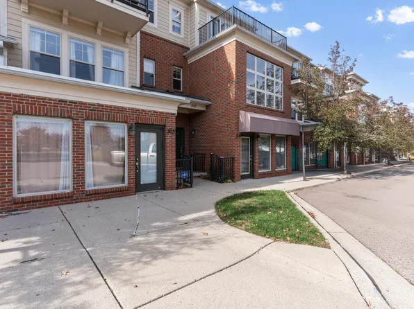 308 Legato Dr, Walled Lake, MI 48390