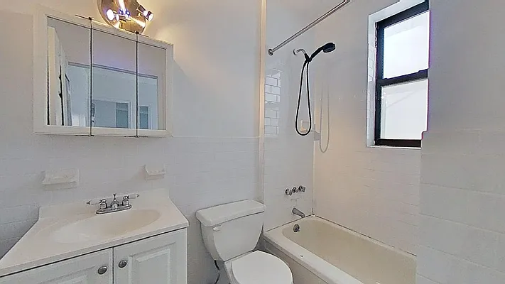 Rented by Bond New York | media 16