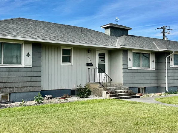 1022 Russell Ave, Worland, WY 82401