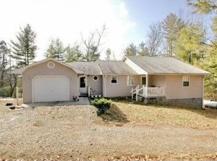 6 Craig Dr, Hendersonville, NC 28739