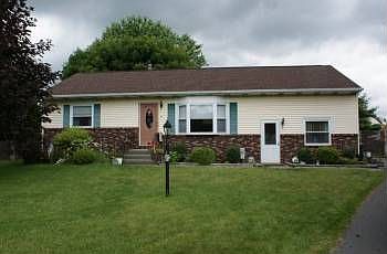 1st image of 3 Candlewood Ct