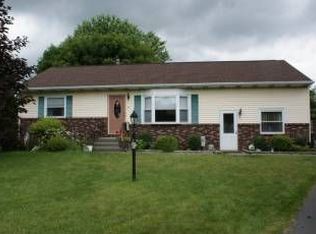 3 Candlewood Ct, Albany, NY 12205