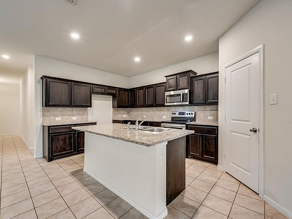 5th image of 9344 Leveret Ln