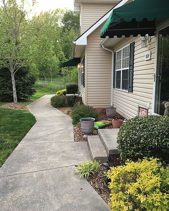 1st image of 1604 Kensington Pl #1604