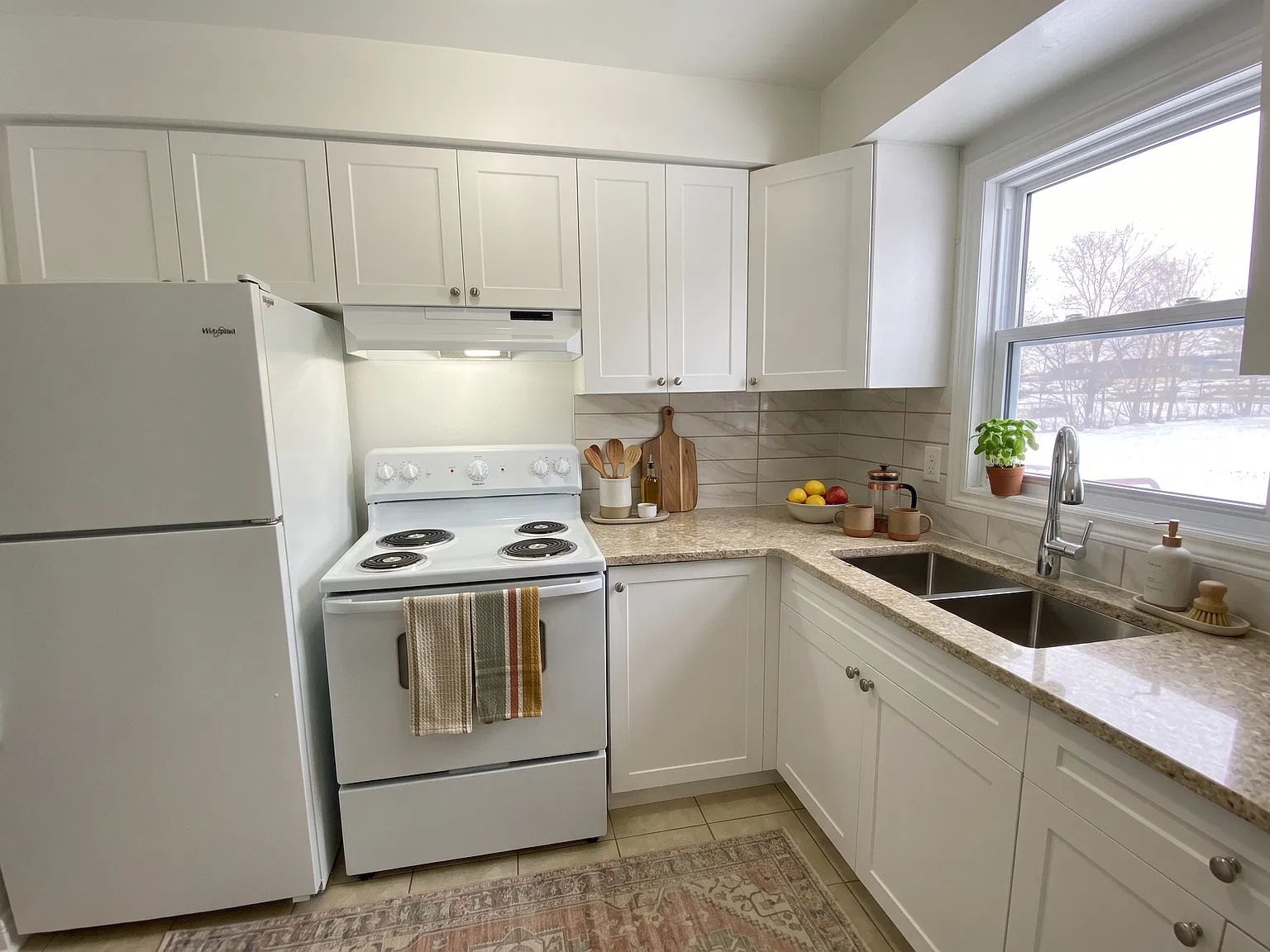 2 bed, $1,895 — Photo 2