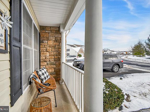 4th image of 300 Reagan Dr