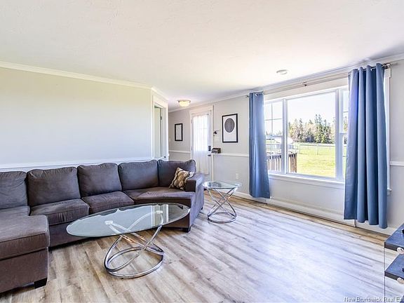 4th image of 269 Mount Hebron Rd