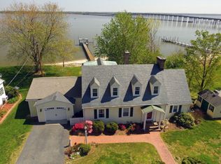 149 N Water Ln, Tappahannock, VA 22560