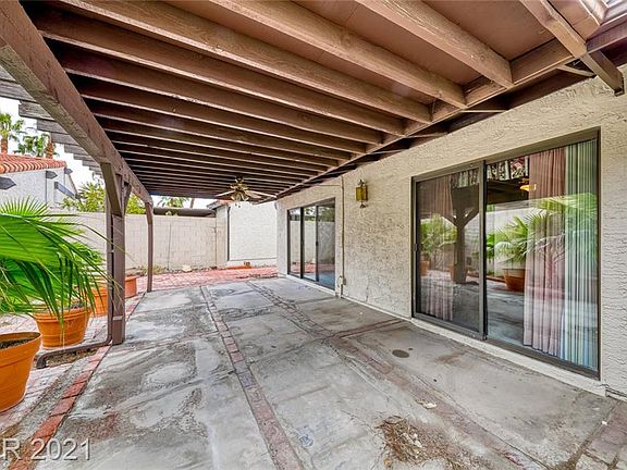 4th image of 2584 Egret Cir