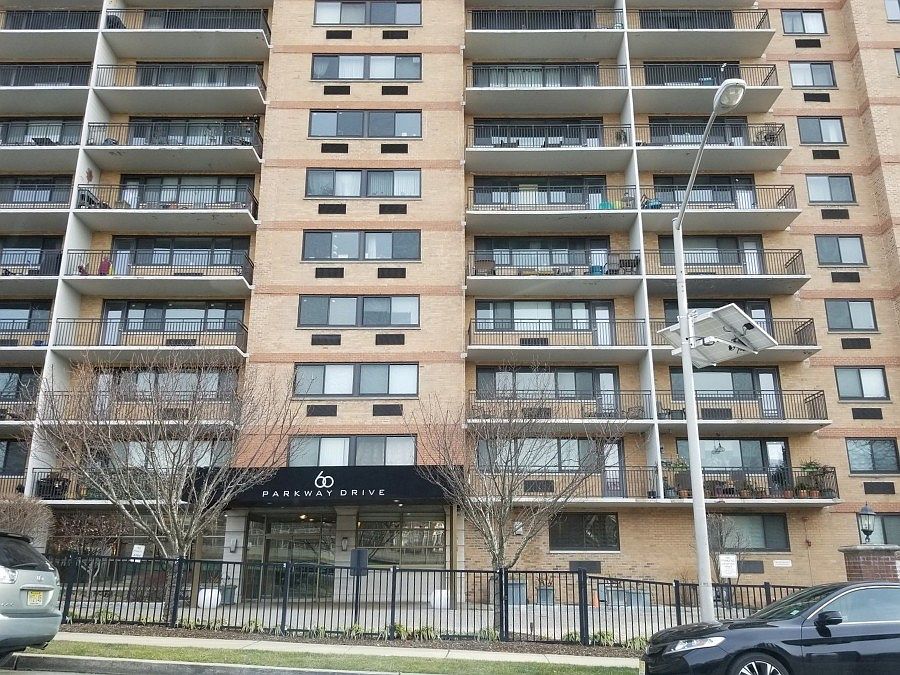 1st image of 60 Parkway Dr E APT 5G