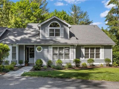 59 Top Hill Ln, Mount Kisco, NY, 10549