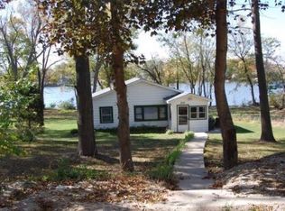 800 Robertson Rd, South elgin, IL 60177