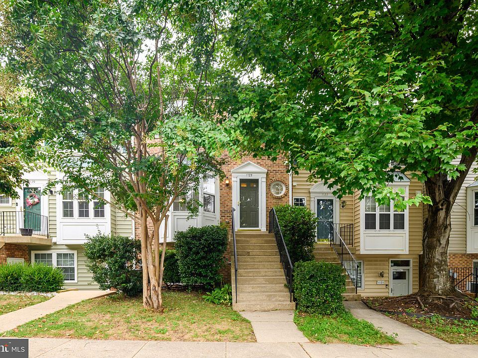 1st image of 1125 Simsbury Ct