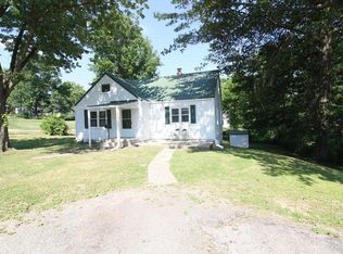 129 Woods Ave, Excelsior Springs, MO 64024