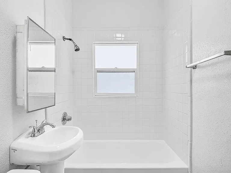 905 Cherry Ave. — Photo 18