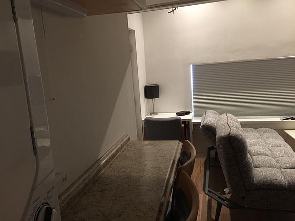 5th image of 1007 SE 2nd Ct #B