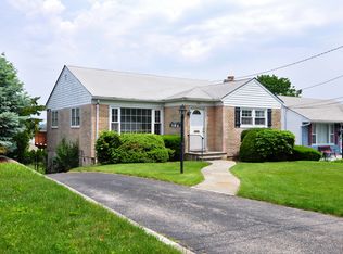 182 Croydon Rd, Yonkers, NY 10710