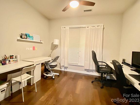 5th image of 2837 Thornbush Ct