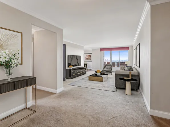 110-11 Queens Boulevard image 1 of 24