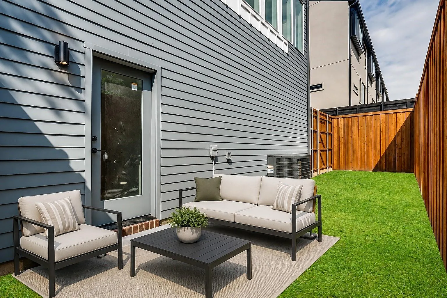 2 bed, 2.5 bath, 1759 sqft, $3,000 — Photo 4