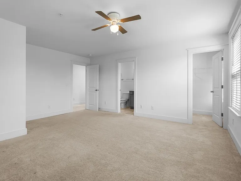 235 Southmen Ln — Photo 16
