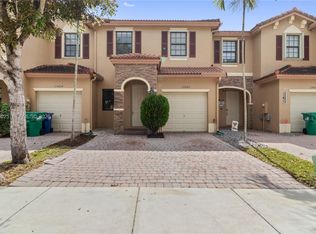 Century Gardens At Tamiam, Miami, FL 33196